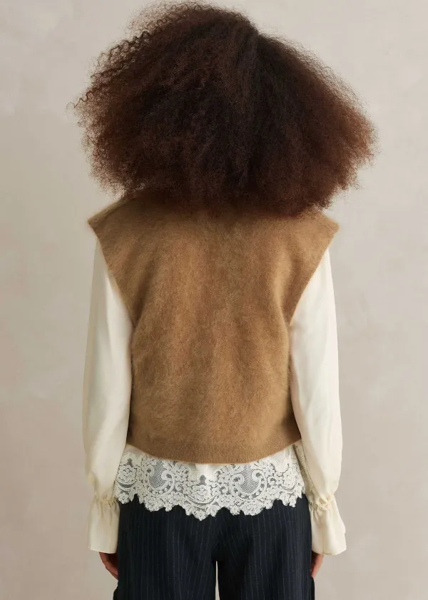 brushed_cashmere_v_neck_cropped_vest_5.webp ME+EM Brushed Cashmere V Neck Cropped Vest | Women Vests