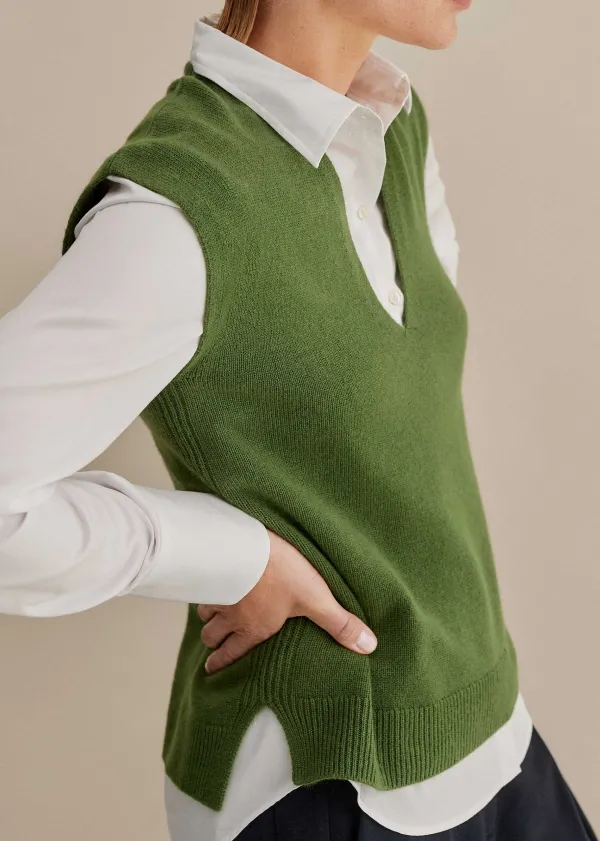 merino_cashmere_relaxed_v_neck_vest_3-1.webp ME+EM Merino Cashmere Relaxed V Neck Vest | Women Vests